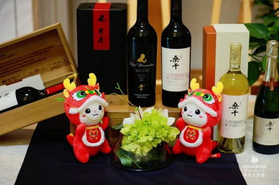 葡萄酒质量哪家好？长城桑干酒庄酒闪耀高尔夫绿茵场